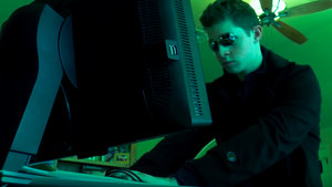 Funny Parody Video Pokes Fun at Hacker Movie Cliches