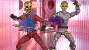 Hasbro Drops POWER RANGERS Toys and DINO FURY Clip at Power Morphicon