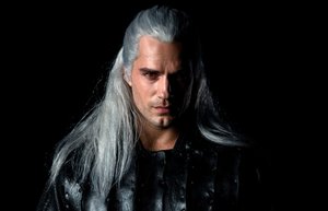 Henry Cavill Goes for a Jog While Filming THE WITCHER and Set Video and Photos Featuring Yennefer