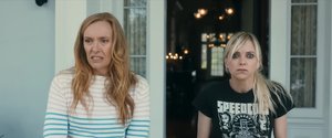 Hilarious Trailer for Wacky Family Dark Comedy THE ESTATE Starring Toni Collette, Anna Faris, and David Duchovny