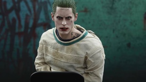 Hot Toys Reveals The Joker SUICIDE SQUAD Action Figure