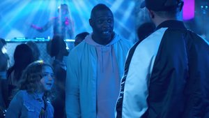 Idris Elba Goes from DJ to Babysitter in Trailer for Netflix's TURN UP CHARLIE Comedy Series
