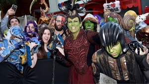 Jamie Lee Curtis Appeared at The WARCRAFT Premiere in Orc Cosplay