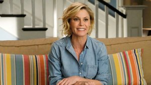 Julie Bowen Set to Star in Satanic Panic Thriller Series HYSTERIA!