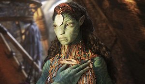 Kate Winslet Talks AVATAR: THE WAY OF WATER and Clashing with Zoe Saldana's Character Neytiri