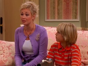 Kim Rhodes Sees Similarities Between Her SUITE LIFE OF ZACK & CODY's Character and Bakugo's Mother from MY HERO ACADEMIA