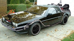 KNIGHT RIDER’s BACK TO THE FUTURE DeLorean Time Machine