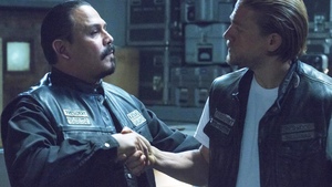 Kurt Sutter Reveals Title and Co-Creator of SONS OF ANARCHY Mayans Spinoff 