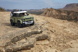 Land Rover Teams with LEGO for New Set Based on the New Defender