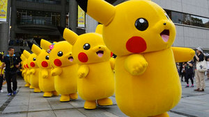 Man in Pikachu Costume Jump's Over The White House Fence and is Arrested