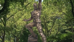 Marvel Unveils 13-Foot Bronze Statue of CAPTAIN AMERICA