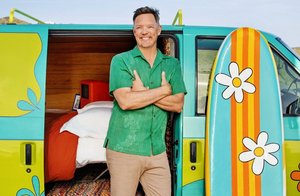 Matthew Lillard Reprises the Role of Shaggy To Invite Guests to Stay in the SCOOBY-DOO AirBnB Mystery Machine Van