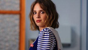 Maya Hawke Joins Her Mom Uma Thurman in The Dark Comedy Thriller THE KILL ROOM