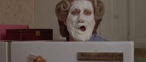 MRS. DOUBTFIRE Director Says Robin Williams Improvised So Much That He Has 2 Million Feet of Film and Almost 1,000 Boxes of Outtakes