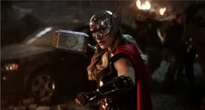 Natalie Portman Talks About the Difference Between Playing Jane Foster and The Mighty Thor