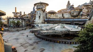 New Behind-The-Scenes Look at Disneyland's STAR WARS: GALAXY'S EDGE