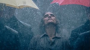 New Photo From JOKER: FOLIE À DEUX of Joaquin Phoenix Enjoying The Rain
