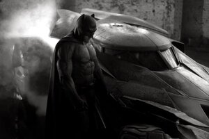 New Rumors Indicate a New Look for Pattinson's Batsuit in THE BATMAN as Well as Batmobile Details