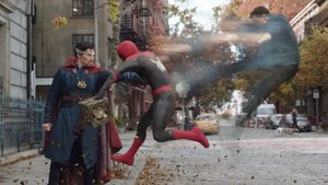 New SPIDER-MAN: NO WAY HOME Clip Features Spidey and Doctor Strange in a Little Fight