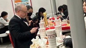 Paul Giamatti Went To In-N-Out Burger After Winning His Golden Globe and Took The Award With Him