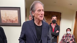 Recovering Richard Lewis Makes Surprise Return for CURB YOUR ENTHUSIASM Season 10