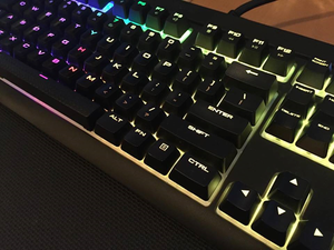 REVIEW - CORSAIR STRAFE RGB Mechanical Keyboard