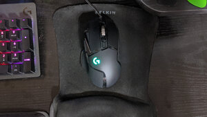 Review: Logitech G502 Gaming Mouse is Great for a Budget