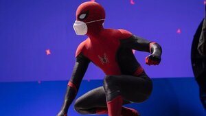 SPIDER-MAN 3 Set Photo Features Spidey Wearing Extra Face Protection