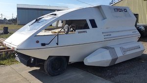 STAR TREK Fan Modded a Minivan Into a Shuttlecraft