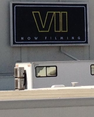 STAR WARS: EPISODE VII - Over 40 Photos From the Set Leak Out