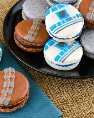 STAR WARS Themed Macarons Look Delicious