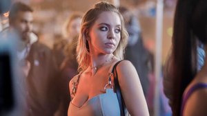 Sydney Sweeney and Julianne Moore Set to Star in ECHO VALLEY for Apple