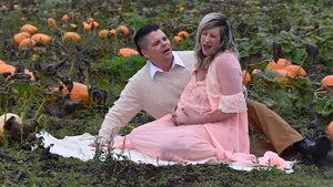 These Fun Maternity Photos Take a Dark and Twisted ALIEN-Themed Turn