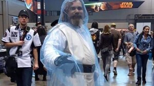 This Cosplay Perfectly Nails Force Ghost Luke Skywalker