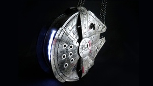 This Millennium Falcon Purse Is Perfect for Any STAR WARS Fangirl