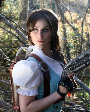 TOMB RAIDER Cosplay - Steampunk Lara Croft