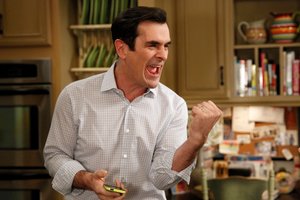 Ty Burrell Joins the Cast of Amy Poehler's DUNCANVILLE