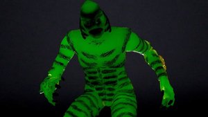 Universal Monsters CREATURE FROM THE BLACK LAGOON Glow-in-the-Dark Action Figure 