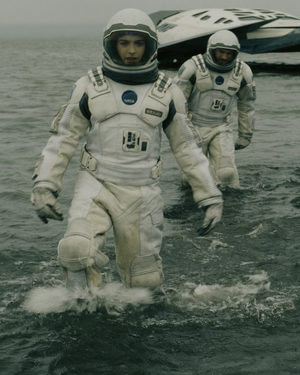 Video Essay Says Spectacle Eclipses Story in Chris Nolan's INTERSTELLAR