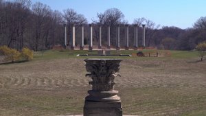 Video Explains Why All Corinthian Columns Have The Same Leaf Design