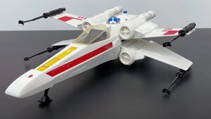 Watch a Vintage 1978 STAR WARS X-Wing Toy Restored Back To Its Glorious Condition