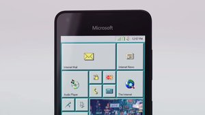 Watch: Microsoft Unveils Windows 95 Mobile In Awesome Parody