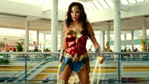 WONDER WOMAN 1984 Clips Feature Mall and White House Action